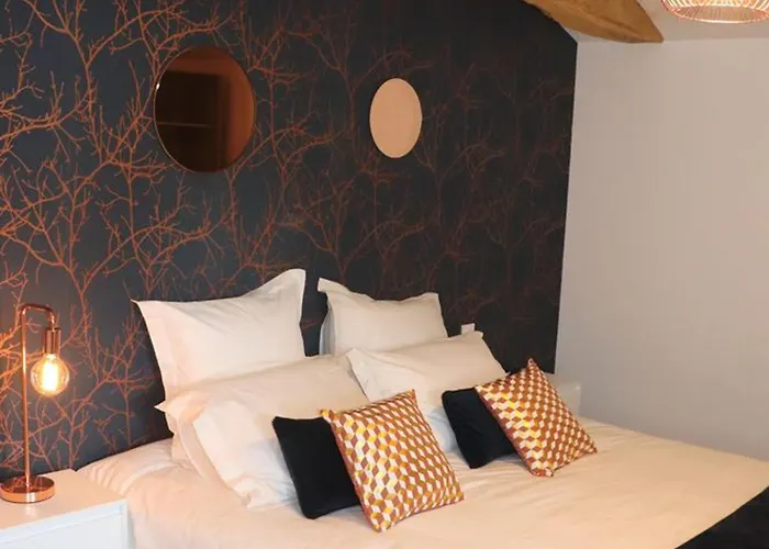 Hébergement de vacances Logis De Caractère 18ème Siècle, 10 Personnes - Fr-1-426-428 Les Herbiers