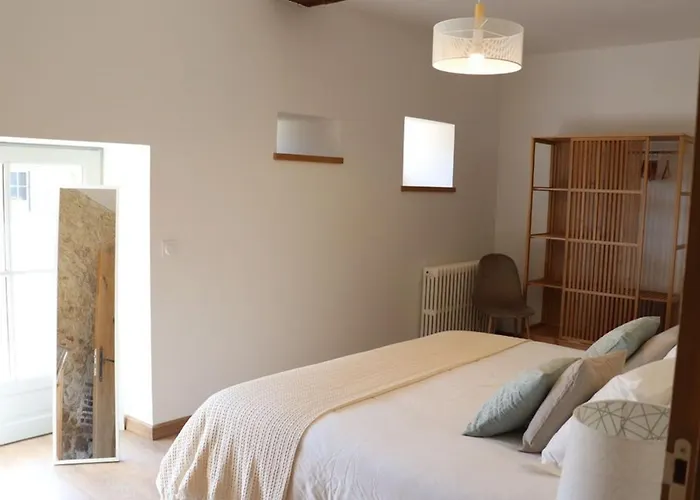 Logis De Caractère 18ème Siècle, 10 Personnes - Fr-1-426-428 *